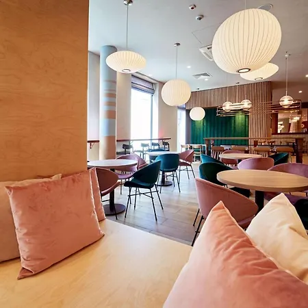 Centrum Hotel 2*